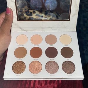 Like NEW PUR cosmetics palette
